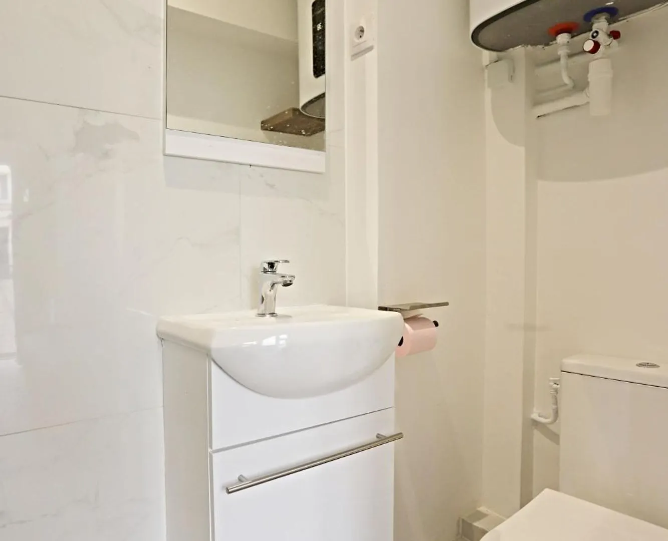 Beautiful 11st District Apartment